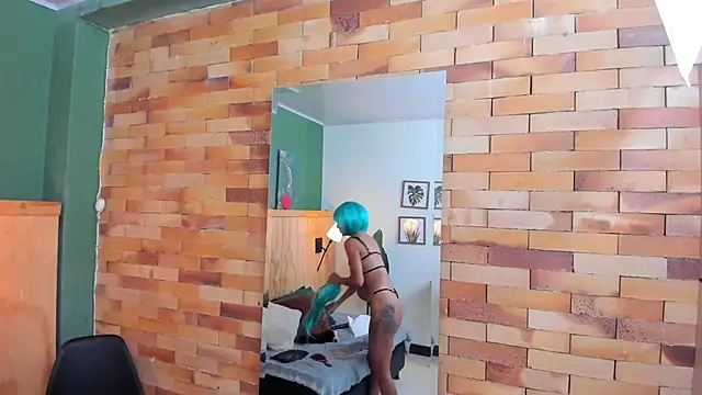 milavega  online show from October 9, 2025, 12:14 pm