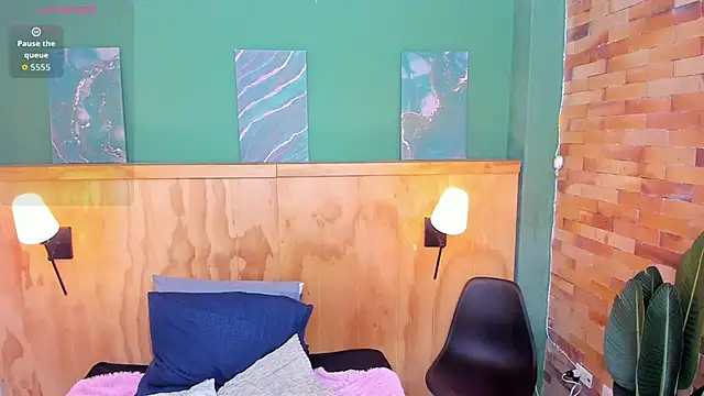 Snapshot of milavega_ chatting on March 28, 2026, 12:27 pm milavega online show from March 28, 2026, 12:27 pm