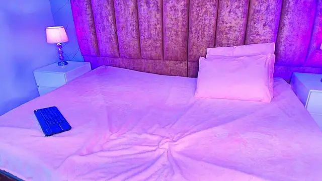 Sphere01 online show from November 24, 2025, 4:23 am