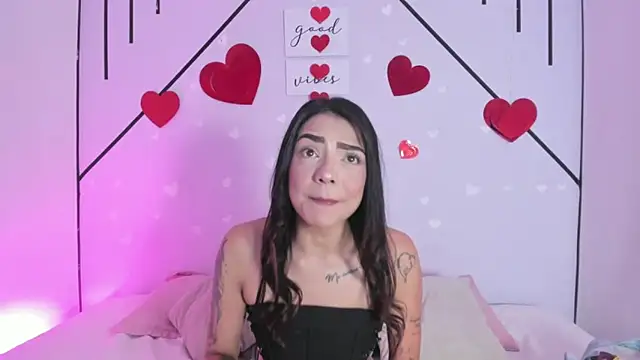 Snapshot of MiahCornell_ chatting on February 14, 2026, 7:54 pm MiahCornell online show from February 14, 2026, 7:54 pm