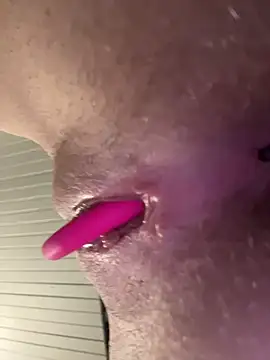 SeccySerena online show from April 4, 2026, 6:49 pm