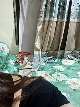 Snapshot of loving_candy chatting on February 4, 2026, 6:47 pm loving candy online show from February 4, 2026, 6:47 pm