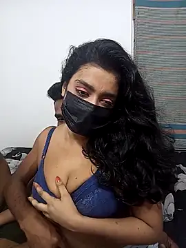 Snapshot of Darkchocosl8 chatting on February 5, 2026, 9:25 am Darkchocosl8 online show from February 5, 2026, 9:25 am