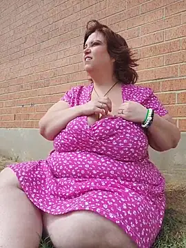 Snapshot of g0lden_are0las89 chatting on September 23, 2025, 4:54 pm g0lden are0las89 online show from September 23, 2025, 4:54 pm