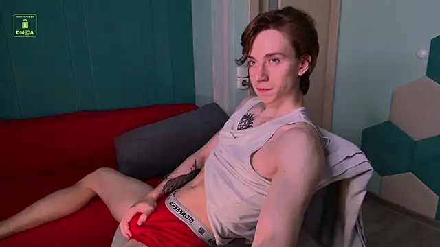 Snapshot of ares_pallini chatting on June 1, 2026, 4:25 am ares pallini online show from June 1, 2026, 4:25 am