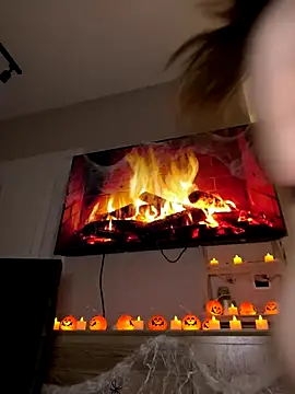 Bambi-Live online show from November 1, 2025, 7:05 pm