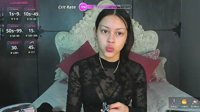 Snapshot of Charlottegray_1 chatting on October 20, 2025, 12:16 pm Charlottegray 1 online show from October 20, 2025, 12:16 pm
