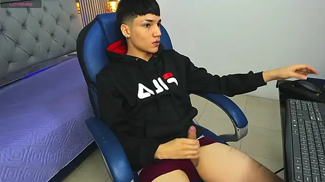 SamBlack  online show from February 4, 2026, 12:22 pm