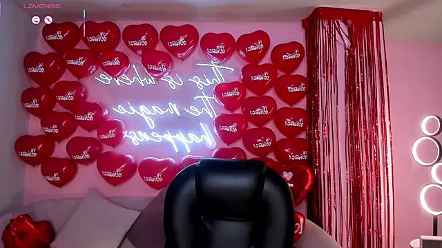 Snapshot of AgathaKondo_ chatting on February 15, 2026, 6:26 pm AgathaKondo online show from February 15, 2026, 6:26 pm