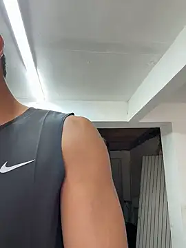 Snapshot of Terra-22cm chatting on March 31, 2026, 1:11 pm Terra-22cm online show from March 31, 2026, 1:11 pm