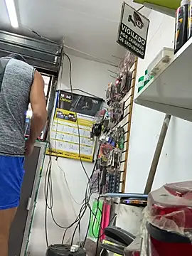 Snapshot of Terra-22cm chatting on April 3, 2026, 1:31 pm Terra-22cm online show from April 3, 2026, 1:31 pm