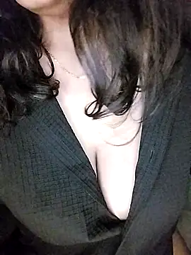 your avni online show from November 4, 2025, 6:51 pm