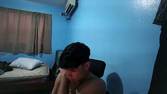 Snapshot of Jaket_lovers chatting on October 16, 2025, 8:32 pm Jaket lovers online show from October 16, 2025, 8:32 pm