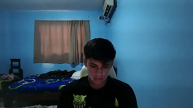 Snapshot of Jaket_lovers chatting on November 18, 2025, 6:34 pm Jaket lovers online show from November 18, 2025, 6:34 pm