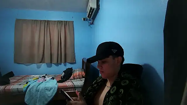 Snapshot of Jaket_lovers chatting on November 24, 2025, 3:56 pm Jaket lovers online show from November 24, 2025, 3:56 pm