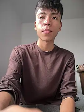 MaxiWildd online show from March 18, 2026, 9:07 pm