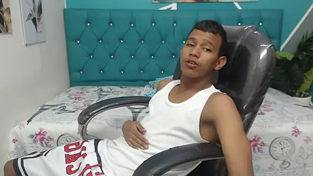 Rory castro online show from September 24, 2025, 10:35 pm