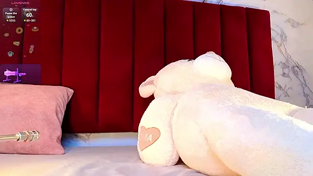 PrincePoppy online show from February 11, 2026, 9:31 pm