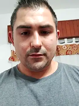 Bradd 32 online show from October 27, 2025, 4:38 am