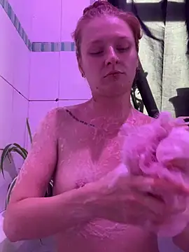 AvaFox x online show from October 15, 2025, 3:45 pm