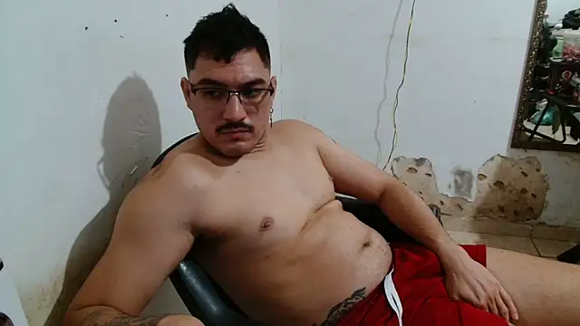 Leonino231 online show from September 15, 2025, 9:04 pm