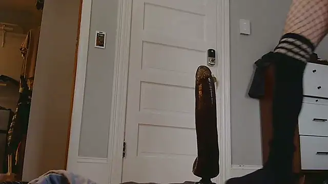 hungbottom603 online show from December 2, 2025, 6:14 pm