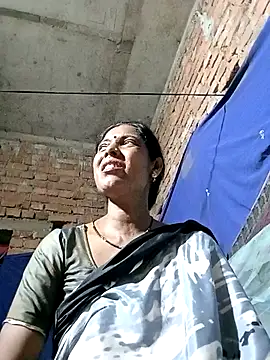 Snapshot of Savita992 chatting on April 17, 2026, 2:20 pm Savita992 online show from April 17, 2026, 2:20 pm