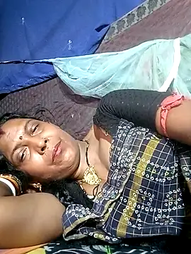 Snapshot of Savita992 chatting on April 22, 2026, 10:17 am Savita992 online show from April 22, 2026, 10:17 am