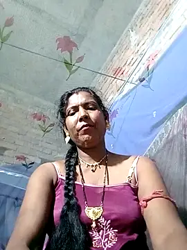 Snapshot of Savita992 chatting on May 7, 2026, 7:08 pm Savita992 online show from May 7, 2026, 7:08 pm