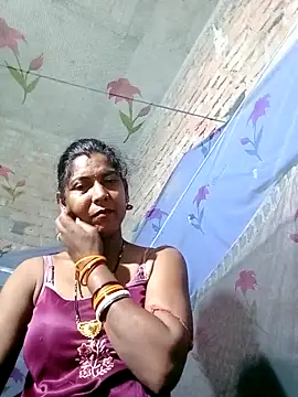 Snapshot of Savita992 chatting on May 10, 2026, 7:19 pm Savita992 online show from May 10, 2026, 7:19 pm