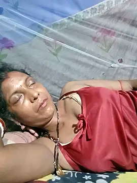 Snapshot of Savita992 chatting on May 22, 2026, 7:41 pm Savita992 online show from May 22, 2026, 7:41 pm