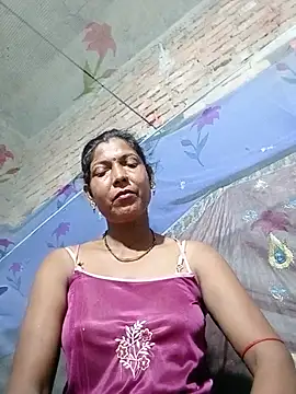 Snapshot of Savita992 chatting on June 25, 2026, 12:54 am Savita992 online show from June 25, 2026, 12:54 am
