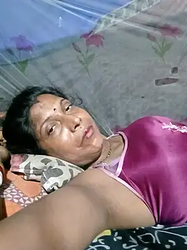 Snapshot of Savita992 chatting on July 12, 2026, 7:27 pm Savita992 online show from July 12, 2026, 7:27 pm