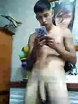 Snapshot of frankitocam4 chatting on February 1, 2026, 12:20 am frankitocam4 online show from February 1, 2026, 12:20 am