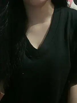 Snapshot of Linhtruong_ chatting on September 20, 2025, 4:13 am Linhtruong  online show from September 20, 2025, 4:13 am