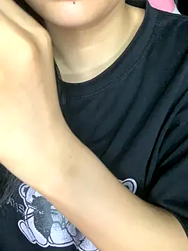 Snapshot of Linhtruong_ chatting on September 29, 2025, 4:28 am Linhtruong  online show from September 29, 2025, 4:28 am