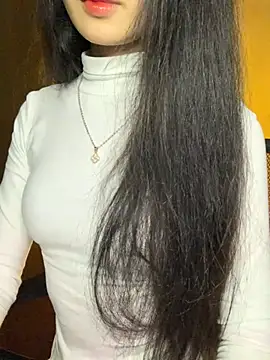 Nhinhi18 online show from February 10, 2026, 3:05 pm