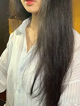 Nhinhi18 online show from March 14, 2026, 4:01 pm