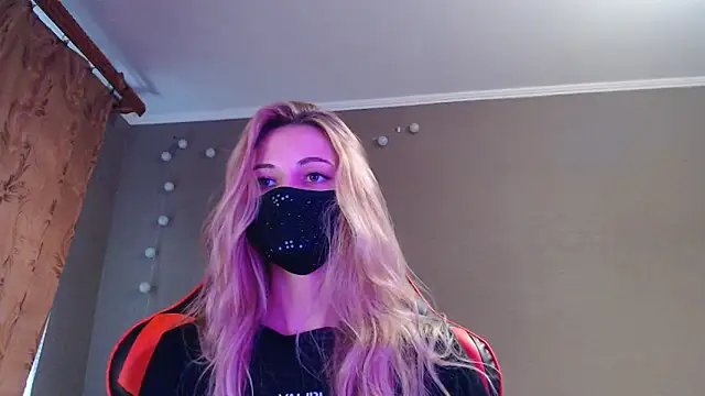 Iris lave online show from October 18, 2025, 2:40 pm