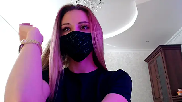 Snapshot of Iris_lave chatting on June 16, 2026, 3:47 pm Iris lave online show from June 16, 2026, 3:47 pm