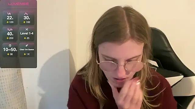 BustyKellyXXX online show from December 18, 2025, 2:34 pm