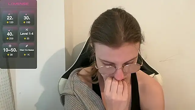 BustyKellyXXX online show from January 12, 2026, 9:47 am