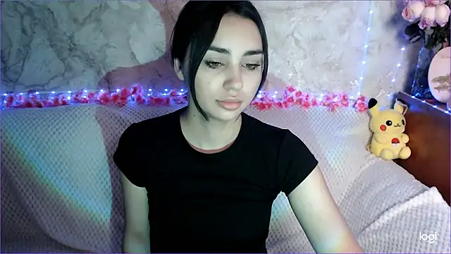 ChocolateKity online show from February 18, 2026, 4:08 am