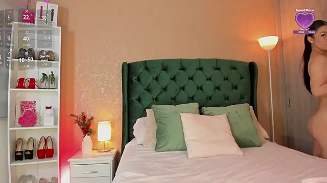 naughty fun room online show from November 25, 2025, 10:32 pm