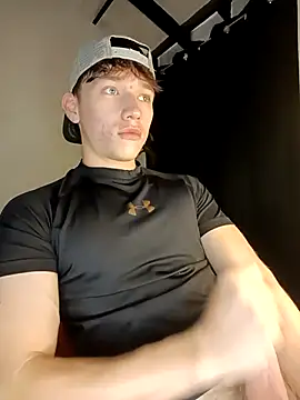 Snapshot of Logan_sixxer chatting on October 4, 2025, 10:19 pm Logan sixxer online show from October 4, 2025, 10:19 pm