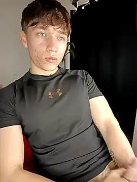 Snapshot of Logan_sixxer chatting on October 5, 2025, 5:44 pm Logan sixxer online show from October 5, 2025, 5:44 pm