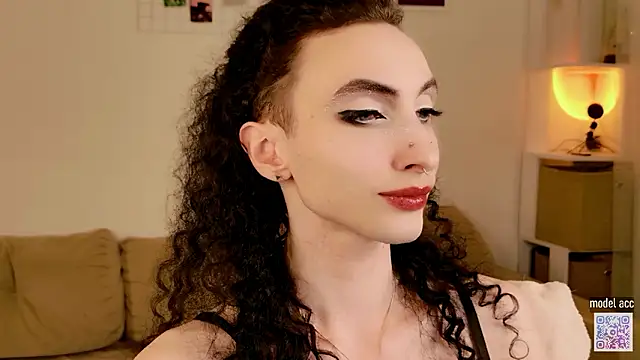 Snapshot of Queen_of_tease chatting on February 7, 2026, 10:57 pm Queen of tease online show from February 7, 2026, 10:57 pm