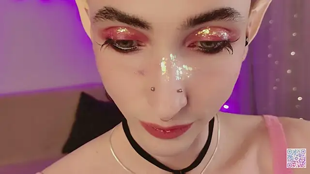 Queen of tease online show from May 26, 2026, 2:40 am