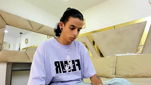 Ibratxandy online show from October 25, 2025, 6:57 pm