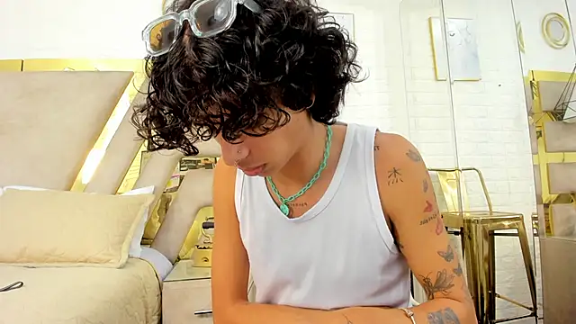 Ibratxandy online show from November 18, 2025, 7:18 pm